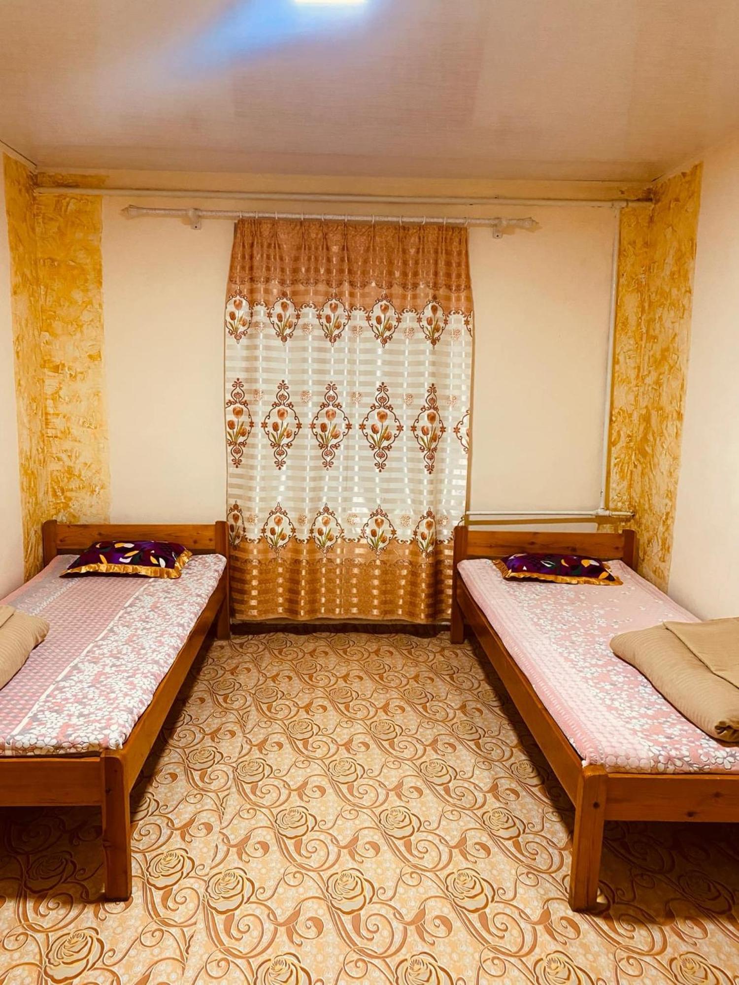 Harhorin Gaya'S Guest House מראה חיצוני תמונה