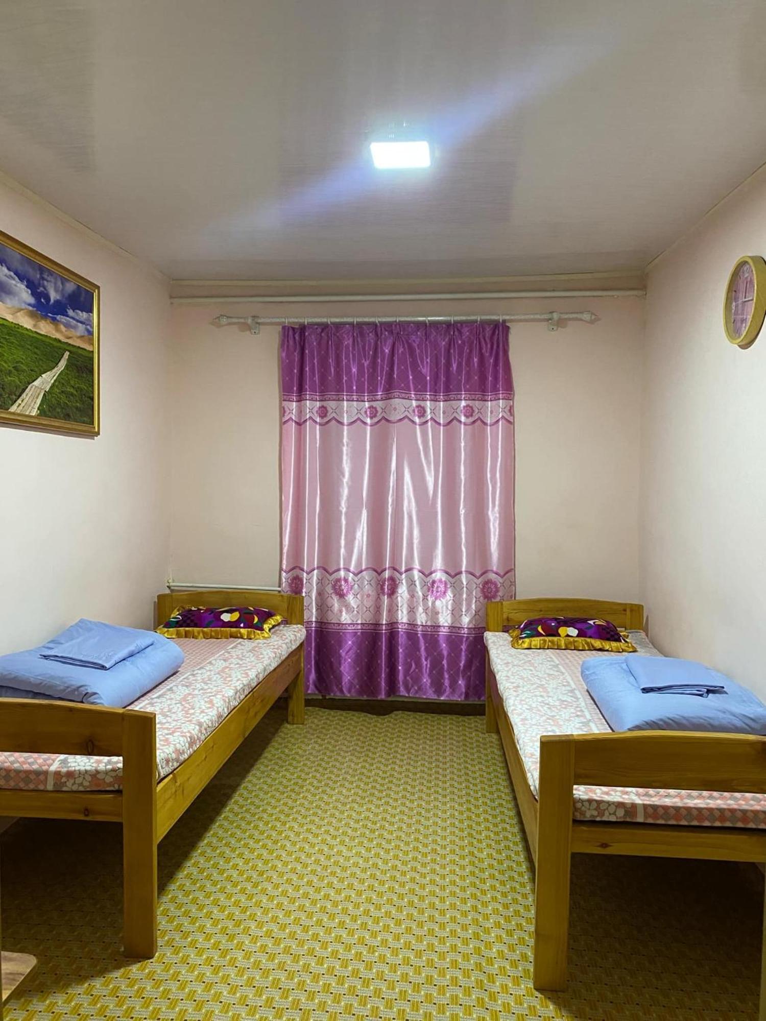 Harhorin Gaya'S Guest House מראה חיצוני תמונה